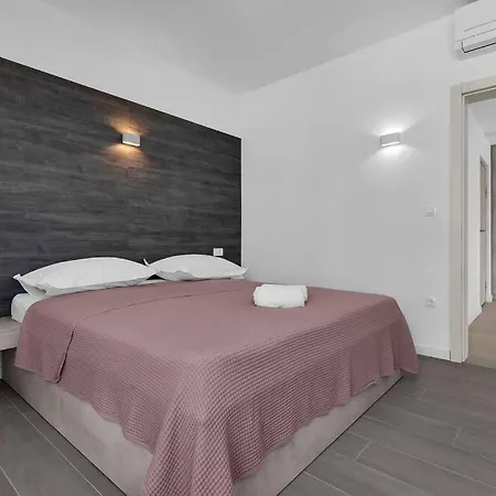 Srzic Apartment